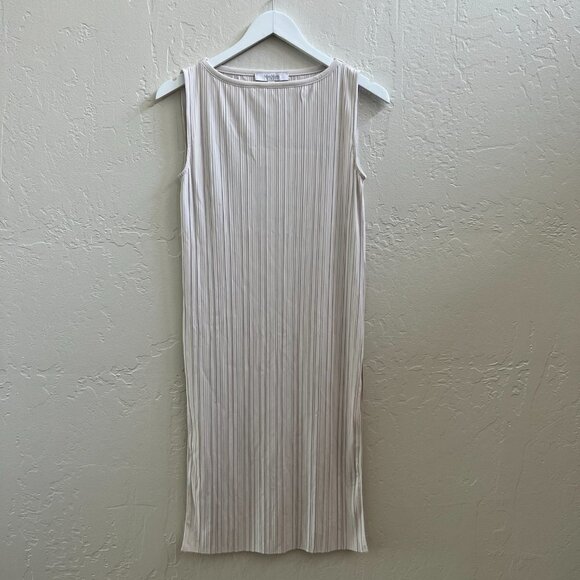 MaxMara Neutral Pleated Tunic Sleeveless Top With Side Slits - Picture 4 of 8